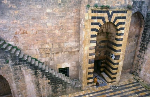 صورة من داخل قلعة حلب