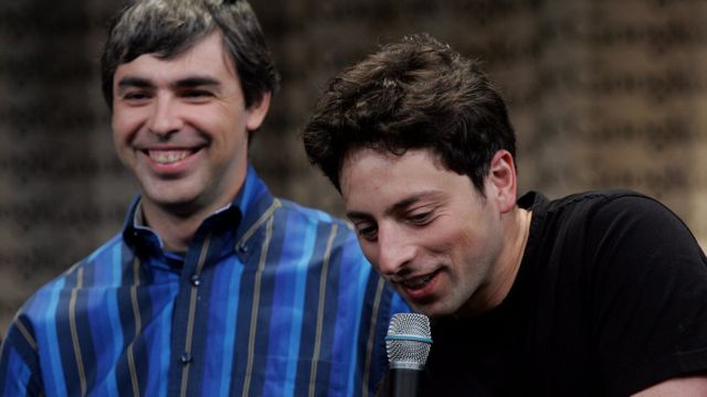 Larry Page (izda) y Serguéi Brin (dcha) en una foto de archivo de 2006.