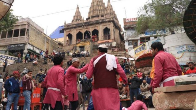 বজরং দলের ডাকের বিরুদ্ধে কাশীর ঘাটে হিন্দু ও মুসলিমদের যৌথ প্রতিবাদসভা