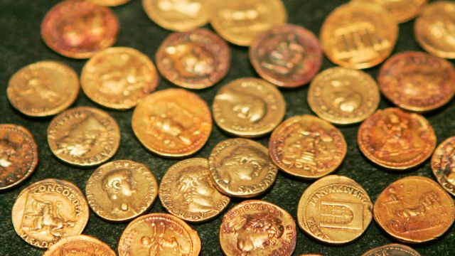 Monedas de oro