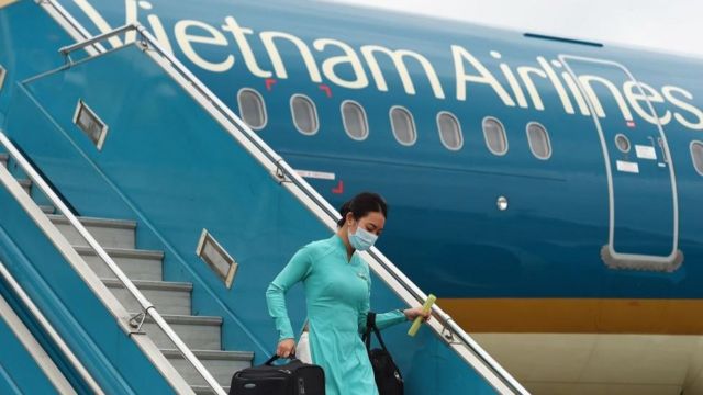 Vietnam Airlines điều chỉnh giảm thu nhập của phi công (48%) và tiếp viên (52%) và lao động mặt đất (55,5%).