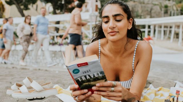 நூல்கள், வாசிப்பு, டிஜிட்டல் சாதனங்கள், குழந்தைகள் 