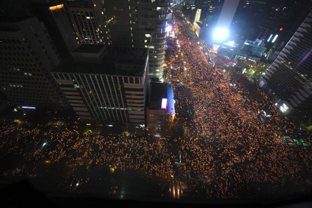 Las Multitudinarias Protestas Contra La Presidenta De Corea Del Sur ...