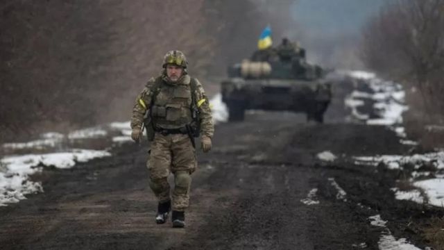 Військовий