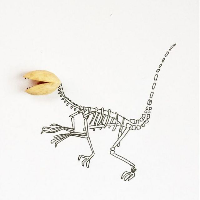 Dinosaurio con cabeza de pistacho