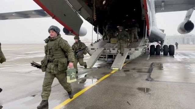 Lực lượng Nga đến Kazakhstan