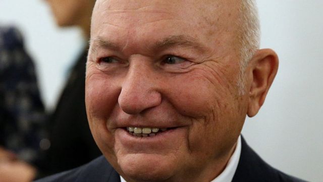 Юрий Лужков: карьера в фотографиях - BBC News Русская служба