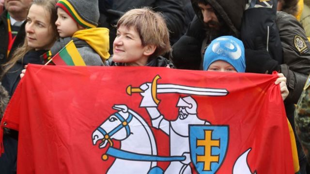 Cómo la pequeña Lituania le está haciendo frente a la poderosa China - BBC  News Mundo