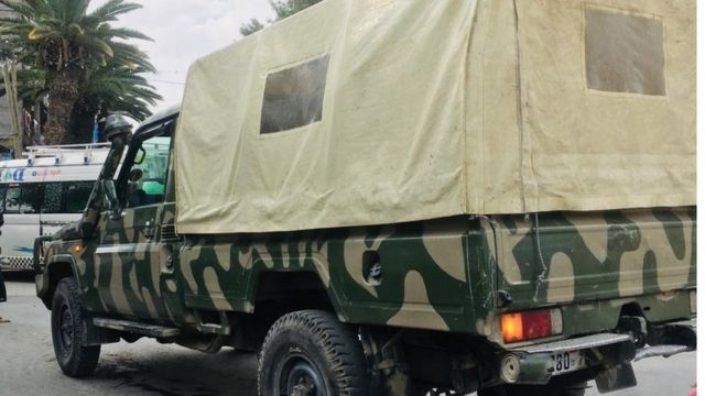 ወታደራዊት መኪና