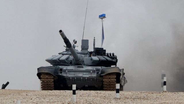 Танк Т-72Б во время соревнований чемпионата мира "Танковый биатлон - 2014"