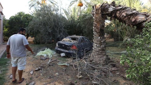 آثار القتال في طرابلس