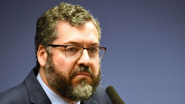 Эрнесту Араужу