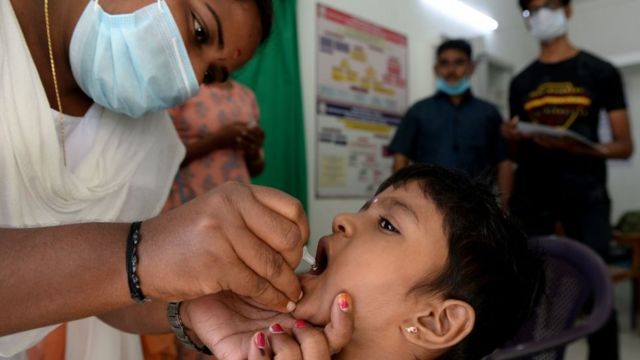 கொரோனா தடுப்பூசி