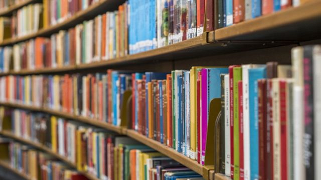 புத்தகக் கண்காட்சி