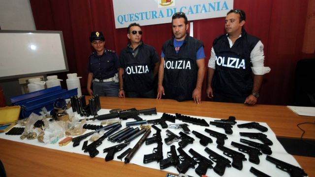 Secuestro de armas de Cosa Nostra.