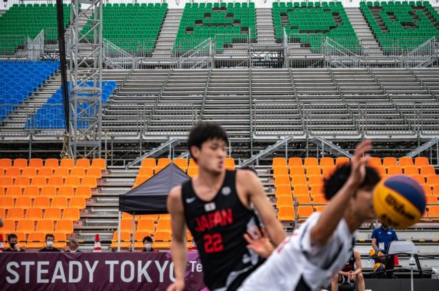 The Japanese government announces that there will be no spectators in the stands at sports venues for Tokyo 2020.