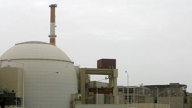 نیروگاه اتمی بوشهر در سواحل خلیج فارس در جنوب ایران
