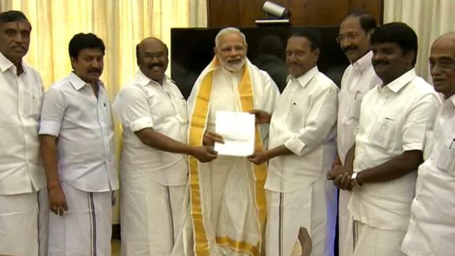 நீட் தேர்வுக்கு விலக்களிக்க தமிழக அமைச்சர்கள் கோரிக்கை