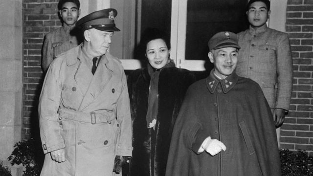 George Marshall gặp vợ chồng Tưởng Giới Thạch ở Nam Kinh năm 1946