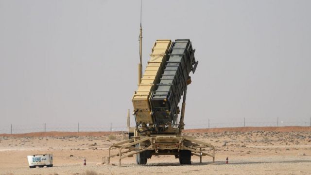 به گفته نیروهای ائتلاف به رهبری عربستان، این موشک‌های بالستیک توسط سیستم دفاع موشکی (شبیه به عکس بالا) منهدم شده‌اند