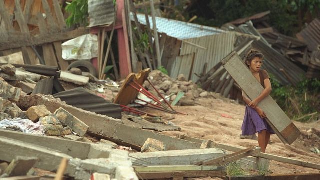 El huracán Mitch causó más de 11.000 muertes en Centroamérica.