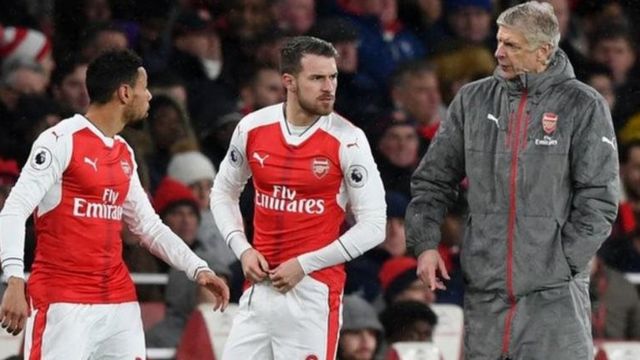 Wasannin Arsenal uku na lokacin hutu a cikin kwana tara ne, wanda ta fi na Liverpool da kwana biyu