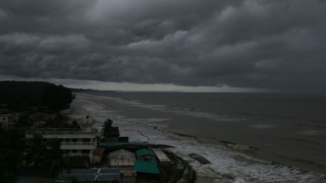 Pengungsi Rohingya Ditempatkan Di Pulau Rawan Topan Di Bangladesh Kami Terjebak Bbc News 