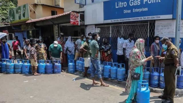 இலங்கை நெருக்கடி