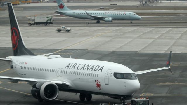 Air Canada plane - archive picture