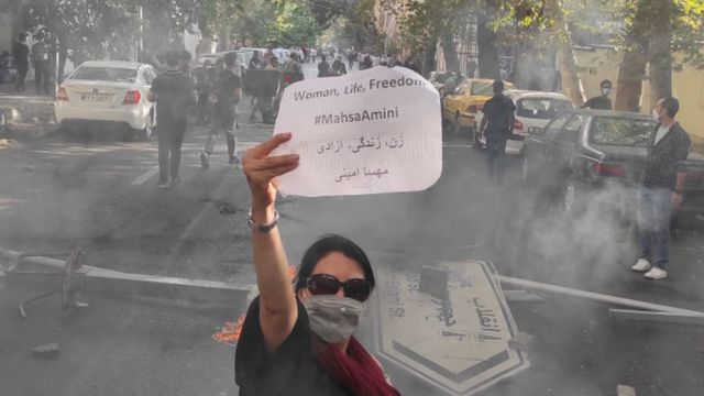 پارلمان اروپا خواستار برخورد با کسانی است که در سرکوب معترضان در ایران دست دارند