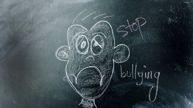 பாலியல் புகார்