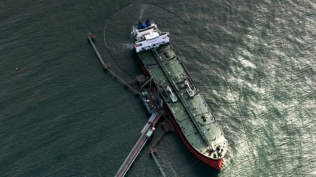 BP oil tanker