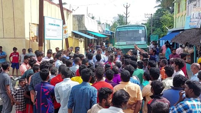 உறவினர்கள் போராட்டம்