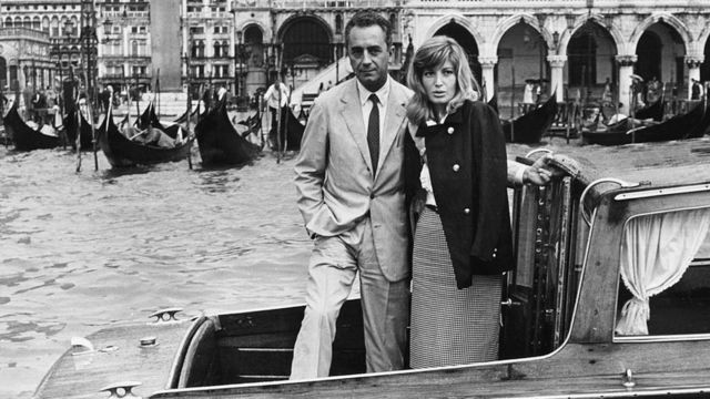 1962 год. Моника Витти и Микеланджело Антониони в Венеции