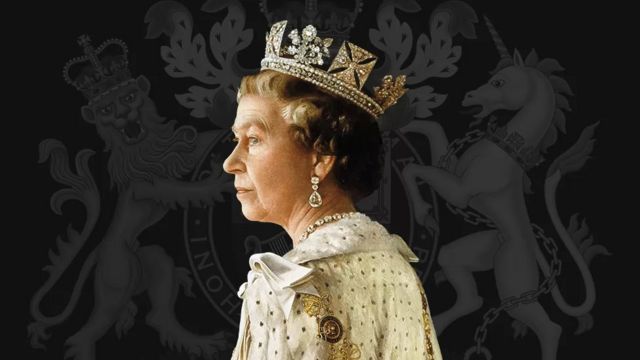 حزن وحداد بعد وفاة الملكة إليزابيث الثانية - BBC News عربي