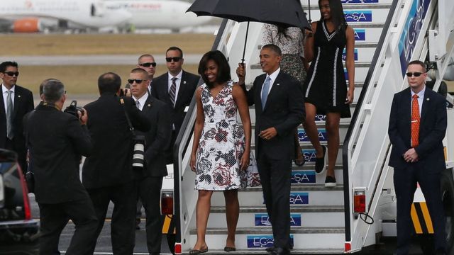Obama y su familia llega a Cuba.