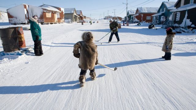 niños inuit