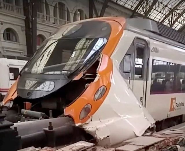Tren accidentado en Barcelona.