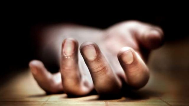 மரணமடைந்தவர் கை