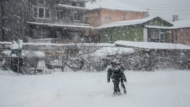 Cette vague de froid venue de Scandinavie a provoqué de nombreux accidents de la route