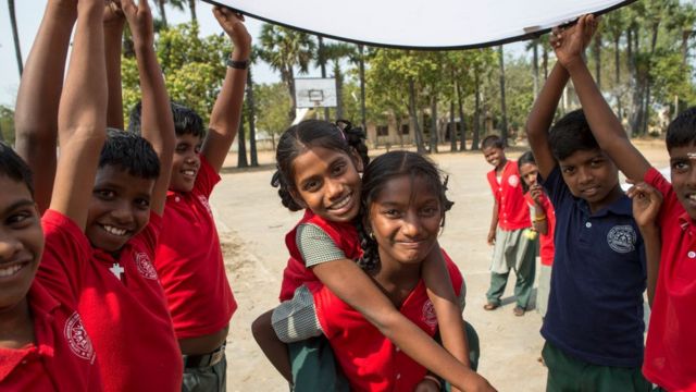 ஆண்,பெண் பள்ளிகள் தனித்தனியாக இருப்பது சரியா?