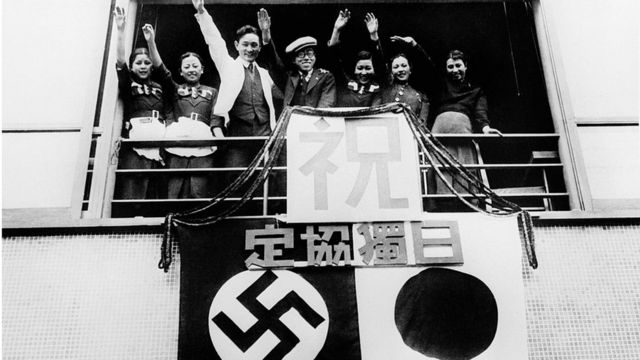 Japonês fazendo saudação nazista