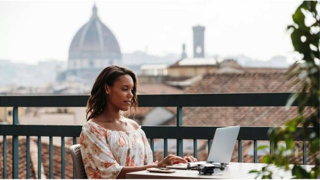 Italy is one of the countries that wants to attract digital nomads as guests, a program that can also lead to long-term arrangements.
