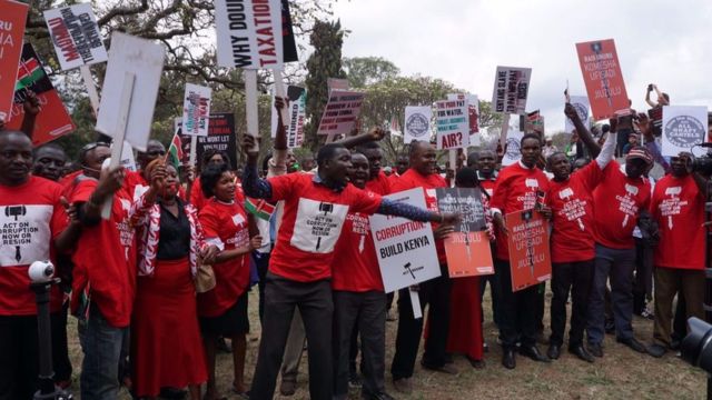 Abitavye amatora basaba prezida Uhuru Kenyatta gufata ingingo