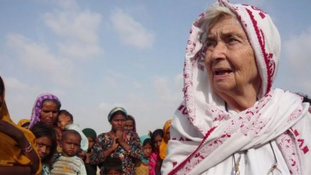 وفاة الأم تريزا الباكستانية عن عمر ناهز 87 عاما Bbc News عربي