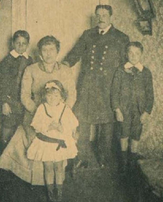 Piloto Pardo y su familia.