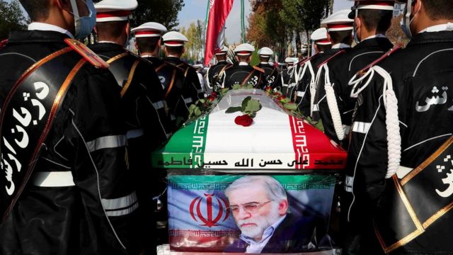 похороны Фахризаде был самым известным физиком-ядерщиком Ирана и высокопоставленным офицером Корпуса стражей исламской революции.