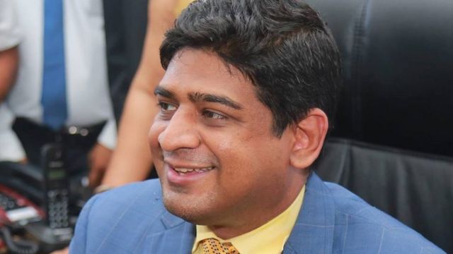 ஐக்கிய தேசியக் கட்சி நாடாளுமன்ற உறுப்பினரும் ராஜாங்க அமைச்சருமான வசந்த சேனநாயக்க