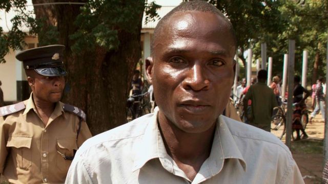 Au moment de son arrestation, Eric Aniva, avait reconnu avoir eu des rapports sexuels non protégés avec des veuves. Il espérait les purifier, une pratique pourtant interdite au Malawi.