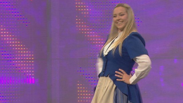 Dawns Stepio Unigol i Ferched dros 16 oed (94) / Girls' Solo Step Dance over 16 yrs (94)